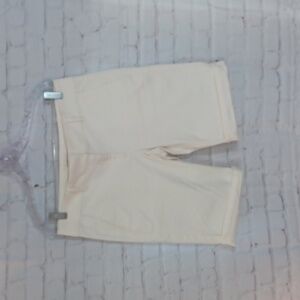 LOFT Womans Cream Bermuda Shorts‎ 8